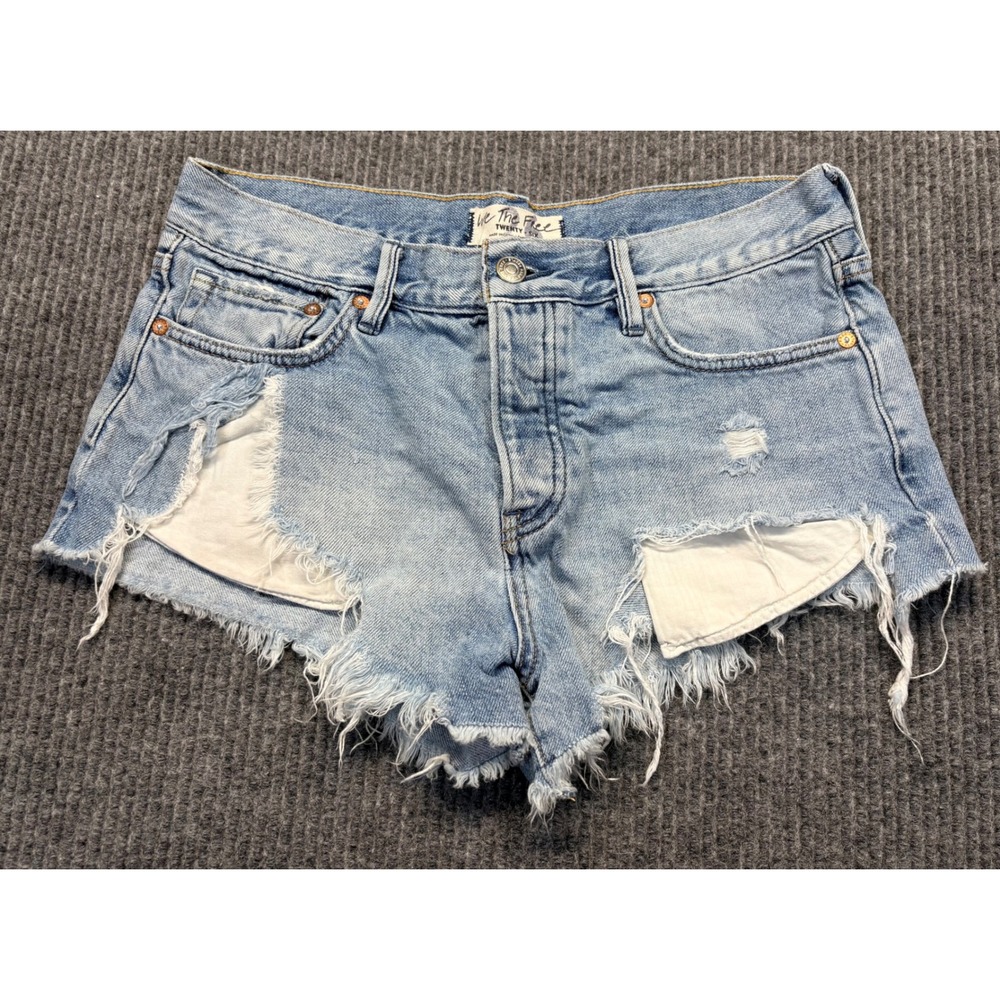 We The Free Free People Light Wash Distressed Denim Cut Off Shorts Size 26